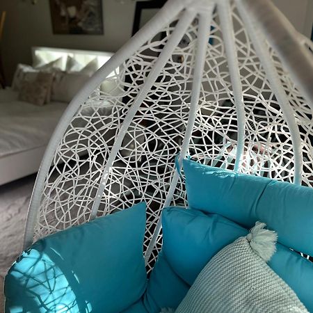 Breakfast At Tiffanys Bed and Breakfast Queenstown Exteriör bild