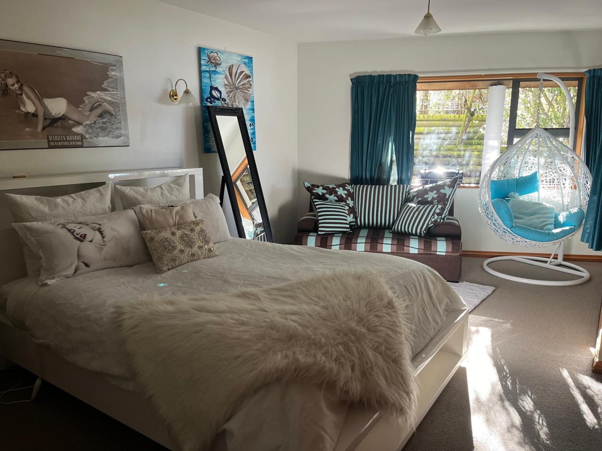 Breakfast At Tiffanys Bed and Breakfast Queenstown Exteriör bild