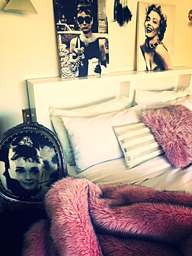 Breakfast At Tiffanys Bed and Breakfast Queenstown Exteriör bild